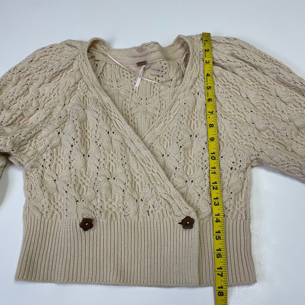 Free People Cream Pointelle Cable Knit Wrap Cardigan XS Puff Sleeve Cropped - Picture 13 of 14